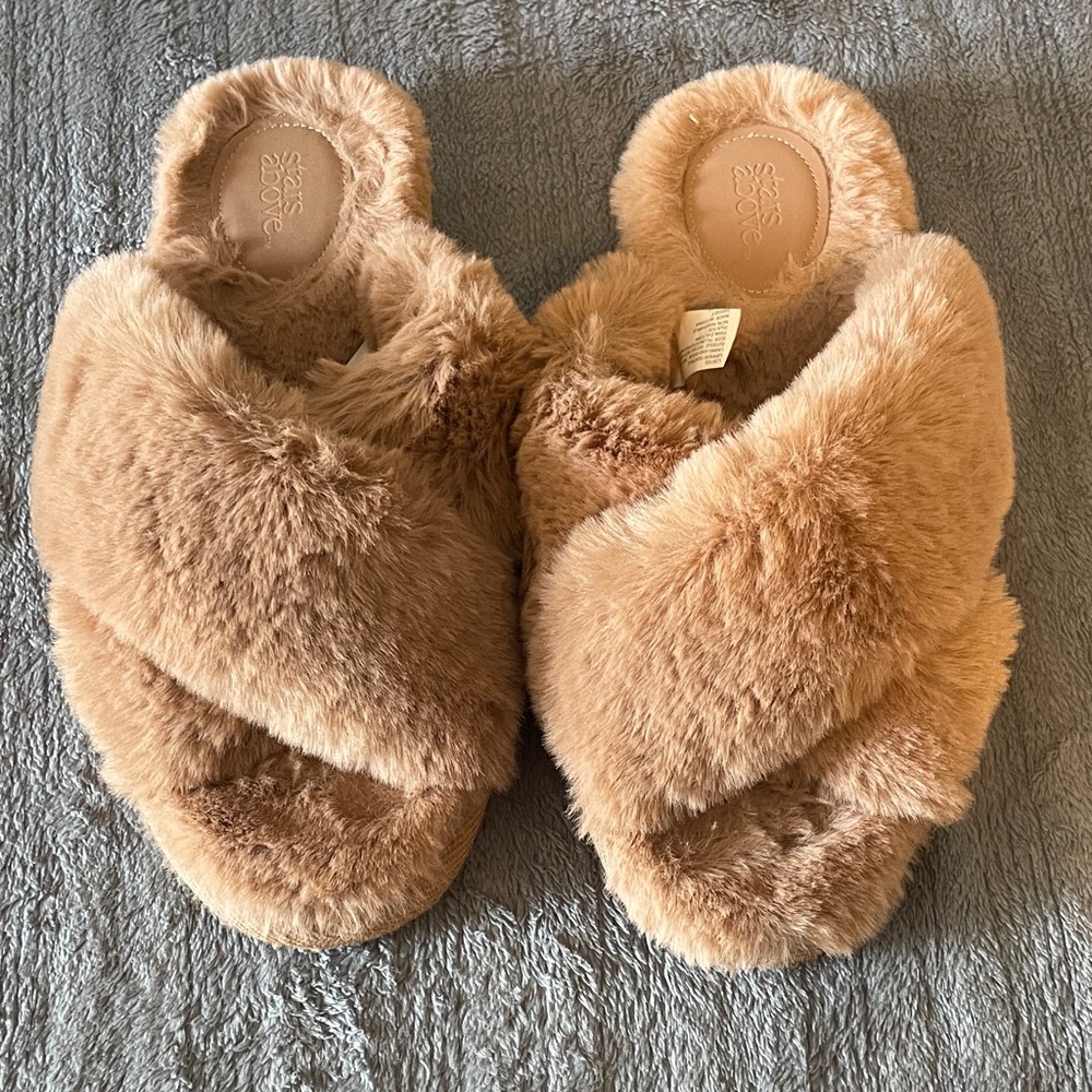 Stars Above Plush Tan Slippers